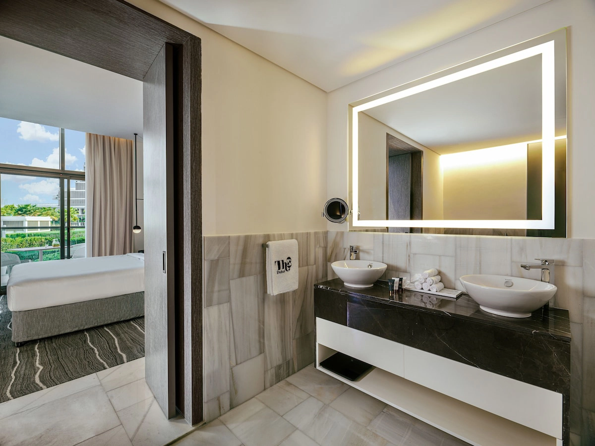 سرویس بهداشتی و حمام هتل د8 پالم جمیرا آکور دبی